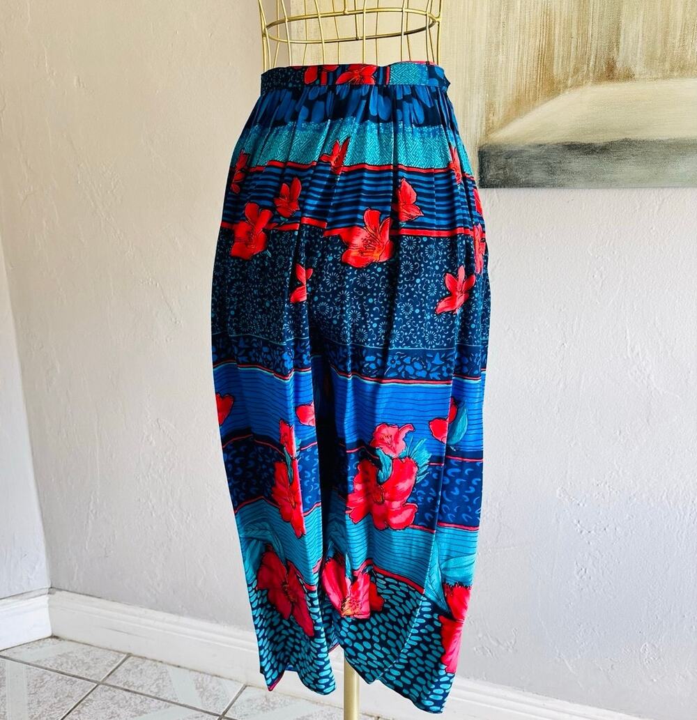 Carole Little 100% Silk Capri Pants Size 8 Floral Balloon 90s
